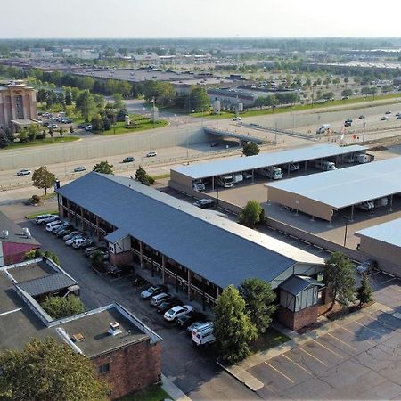 Americas Best Value Inn-Livonia/Detroit Buitenkant foto