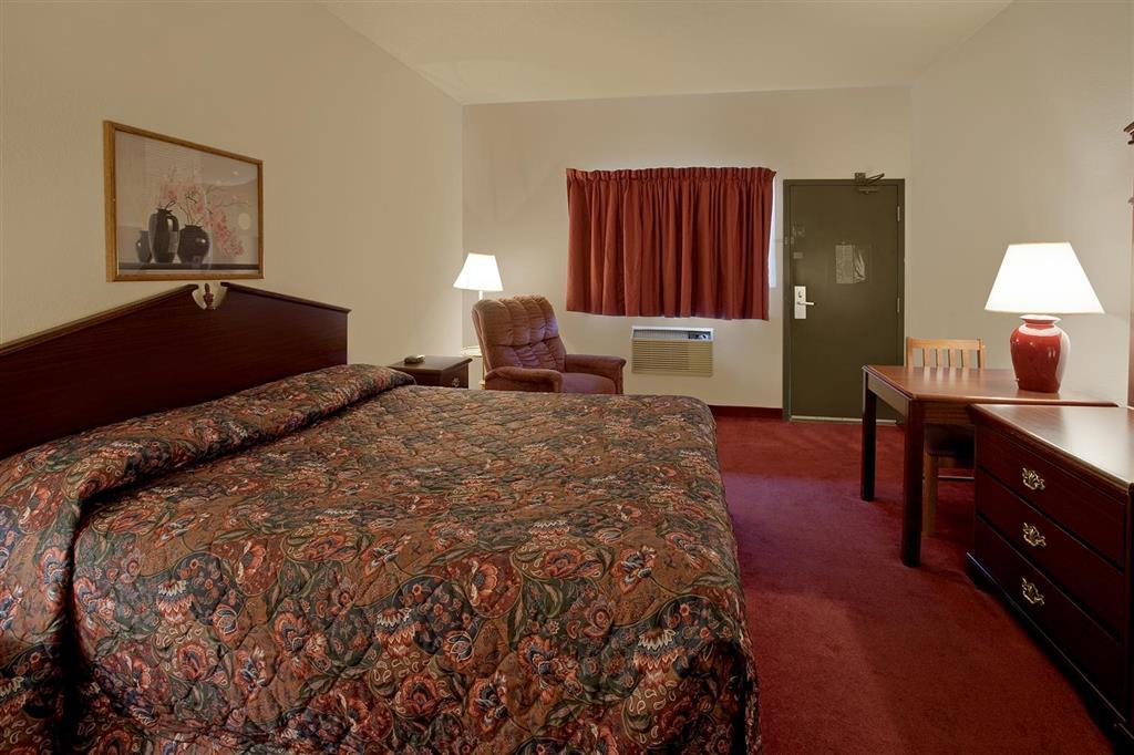 Americas Best Value Inn-Livonia/Detroit Kamer foto