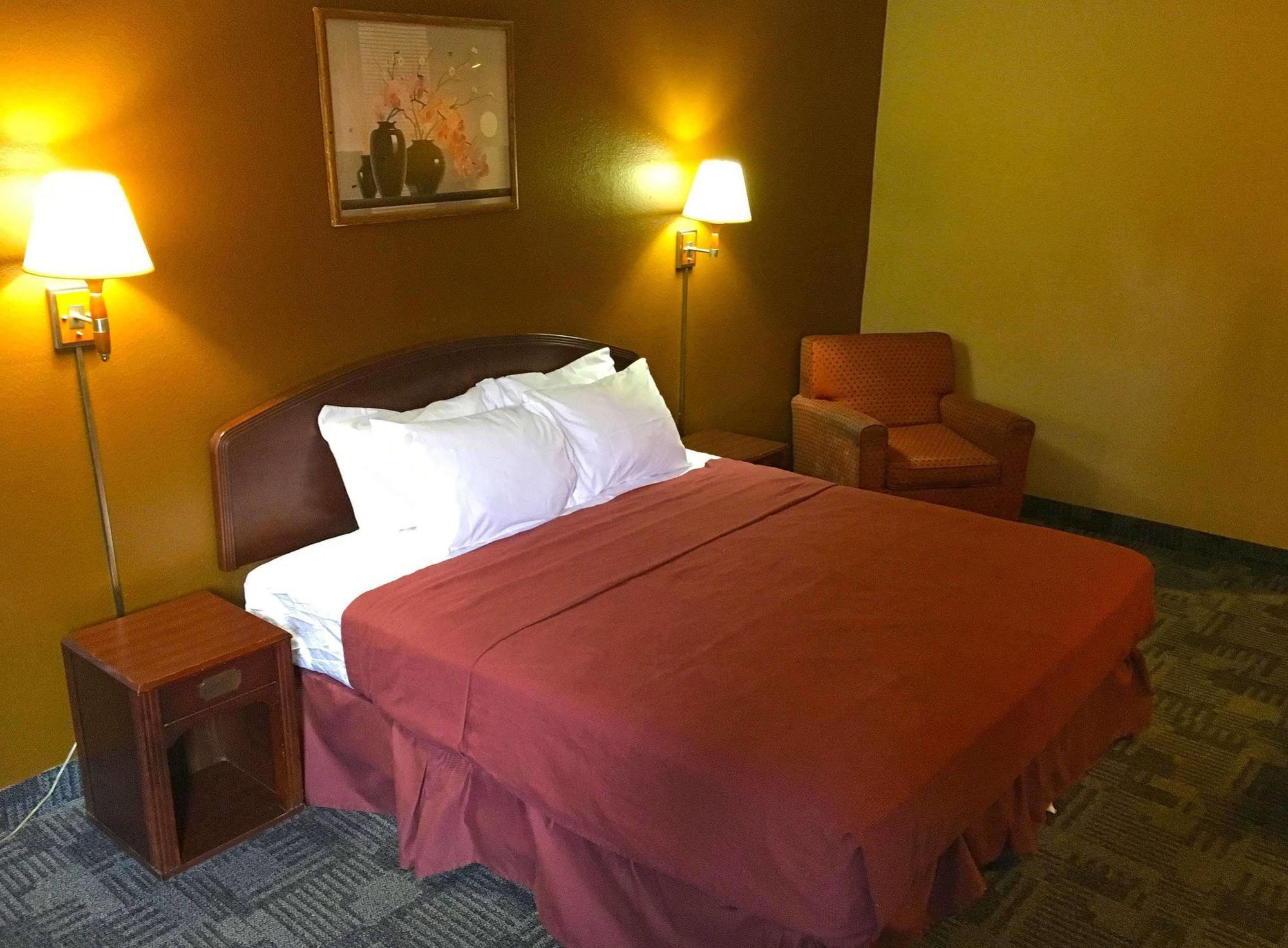 Americas Best Value Inn-Livonia/Detroit Buitenkant foto
